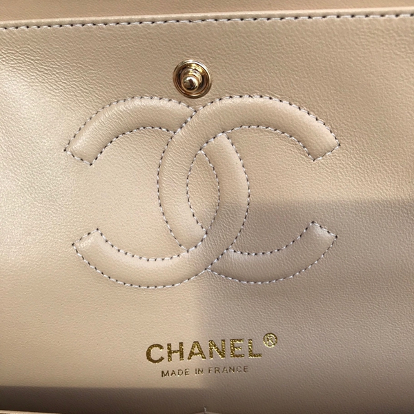 シャネルバッグレプリカ素材ディテール
